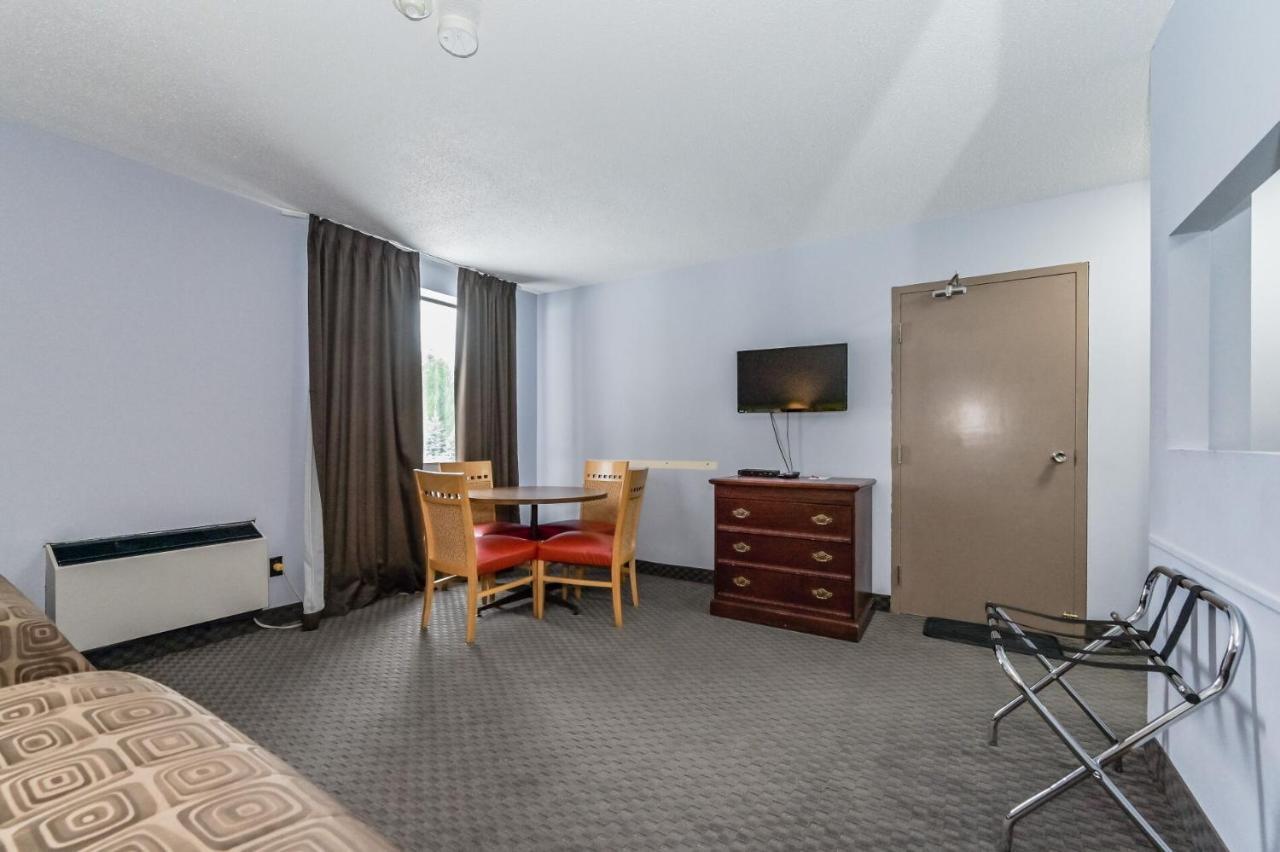 King Hotel Palmerston Екстериор снимка
