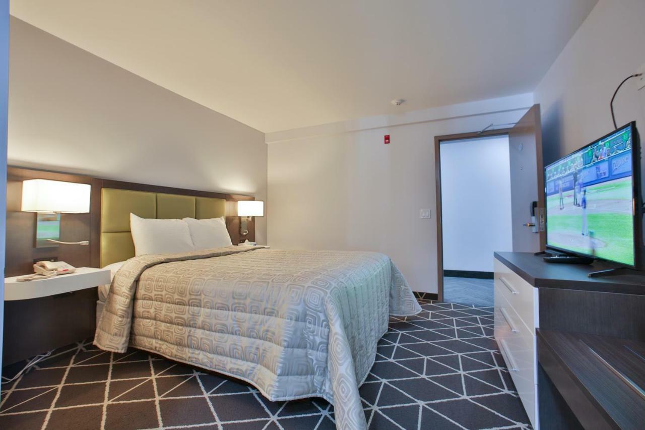 King Hotel Palmerston Екстериор снимка