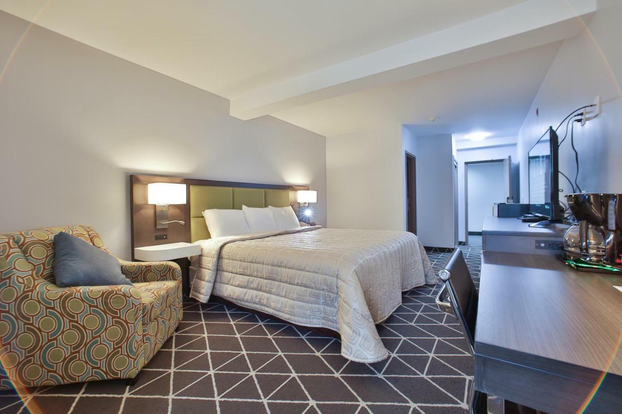 King Hotel Palmerston Екстериор снимка